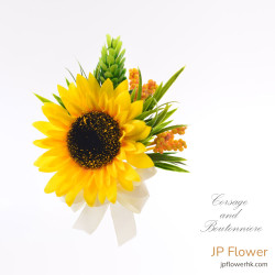 想訂購襟花、手花？小荼花讓你的宴會更添魅力，無論何時都適合！玫瑰襟花-AC223