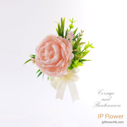 宴會派對小秘訣!G花店最新米色玫瑰+黃小花襟花手花系列,超模氣場直逼全場-AC203