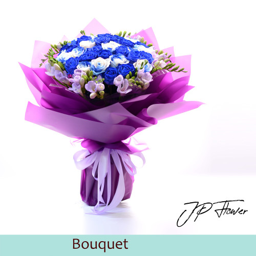 花束-荷蘭雙色藍白玫瑰+寶藍色玫瑰共36枝+荷蘭小百合-BO180