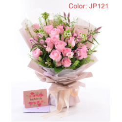 Flowerg花店 18枝新玫瑰色花束，搭配3款不指定襯花與襯草，風格有趣搞怪，適合送給好友當生日禮物。