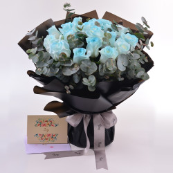 18 朵「飛黃騰達」玫瑰花束 — 升職祝賀與為上司訂花的完美選擇