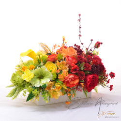 「G花店提供的精美花籃與枱花，讓重要場合更顯祝賀與喜悅，適合各種用場！」