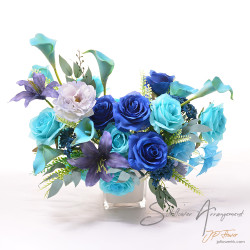 枱花-綻放生活的美麗：馬蹄蘭、玫瑰、牡丹、蕙蘭、繡球的完美枱花組合-SF404